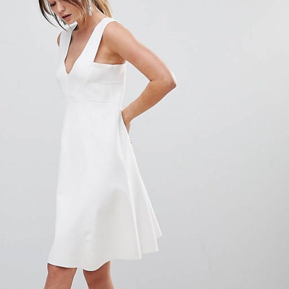 Reiss Jamie Fit and Flare Dress in Ivory - Picture 1 of 8